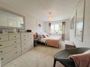 Photo 16- click for photo gallery